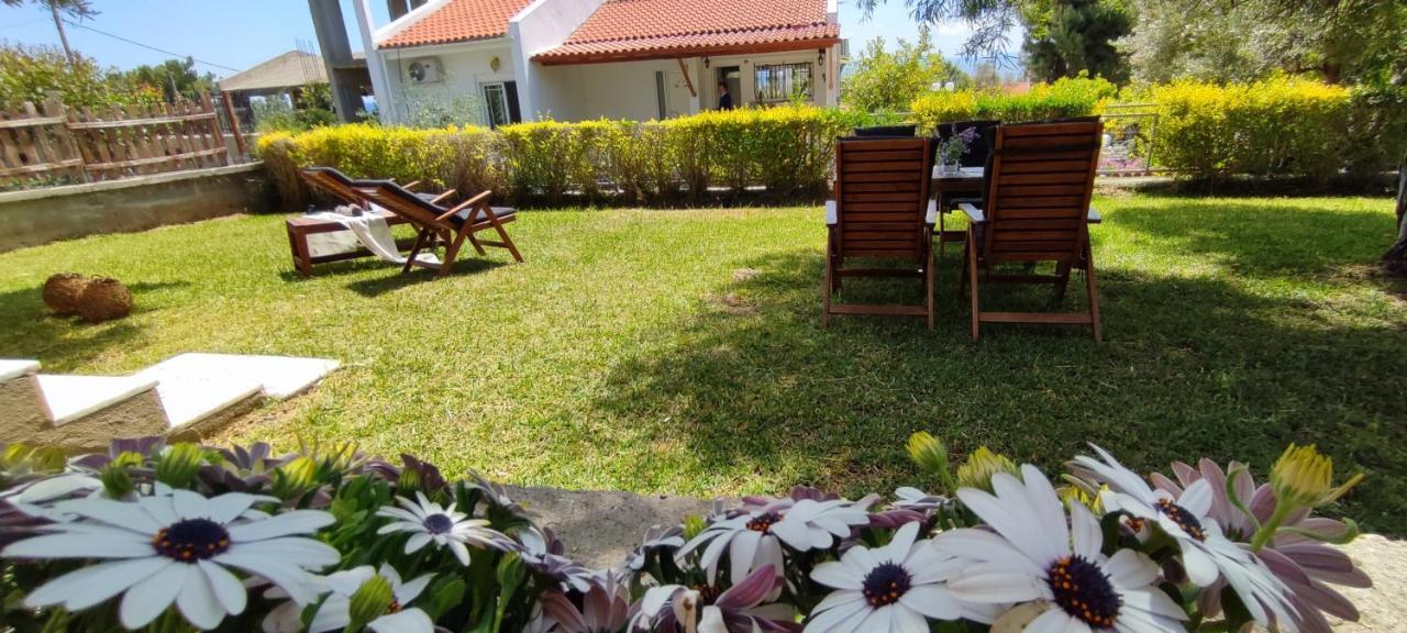 Villa Βianca In Sithonia Gerakini Exteriör bild