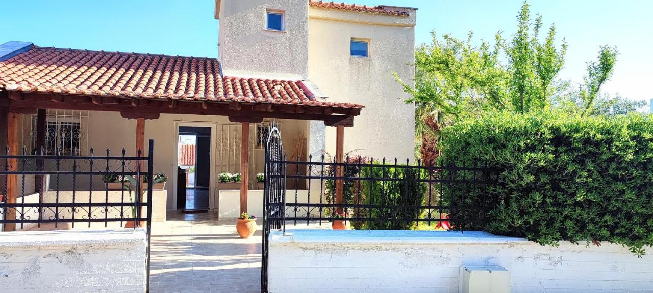Villa Βianca In Sithonia Gerakini Exteriör bild